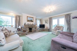 Sitting room- click for photo gallery